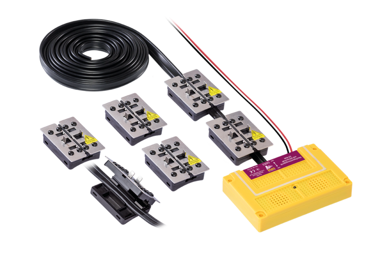 7 PLUS-MINUS CLIP Hoch